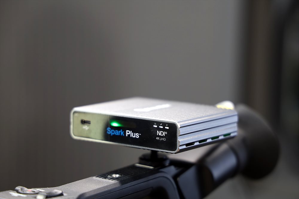카메라 영상 신호를 HDMI → NDI의 IP 방식으로 컨버팅해주는 Spark Plus