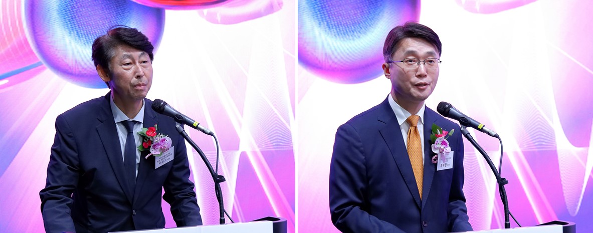 축사 중인 이훈기 국회 더불어민주당 방송‧콘텐츠 특별위원장(좌)과 류제명 과학기술정보통신부 네트워크정책실 실장(우)