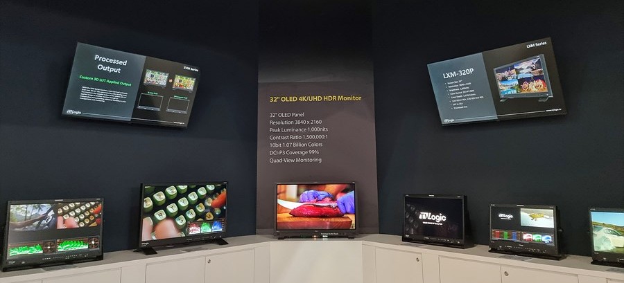 NAB 2025에 전시되었던 32” OLED Proto Type 제품. 가장 큰 관심을 받았던 제품이다
