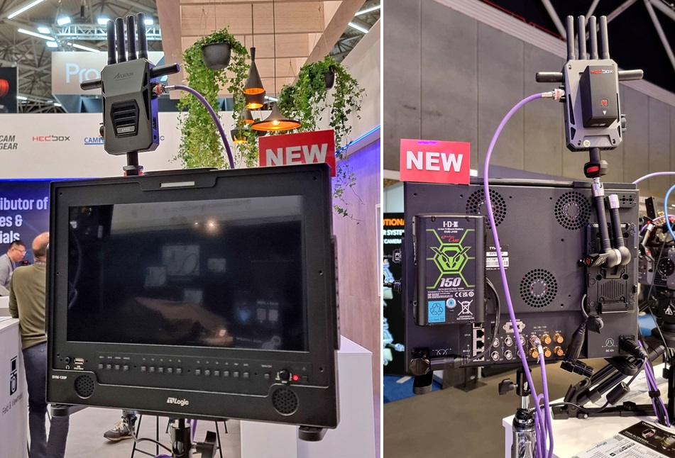 SVM-130P. 앞쪽에 귀여운 2개의 Speaker Holes를 가지고 있으며, 본체에 Accessories 장착이 바로 가능한 3/8”, 1/4” Hole들이 마련되어 있다. C-stand Mount Adapter, 2개의 V-Mount Plate, Wireless Transmitter가 장착된 채로 전시되었다.
