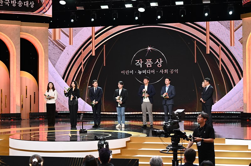 어린이·뉴미디어·사회 공익 부문 작품상 수상자들
